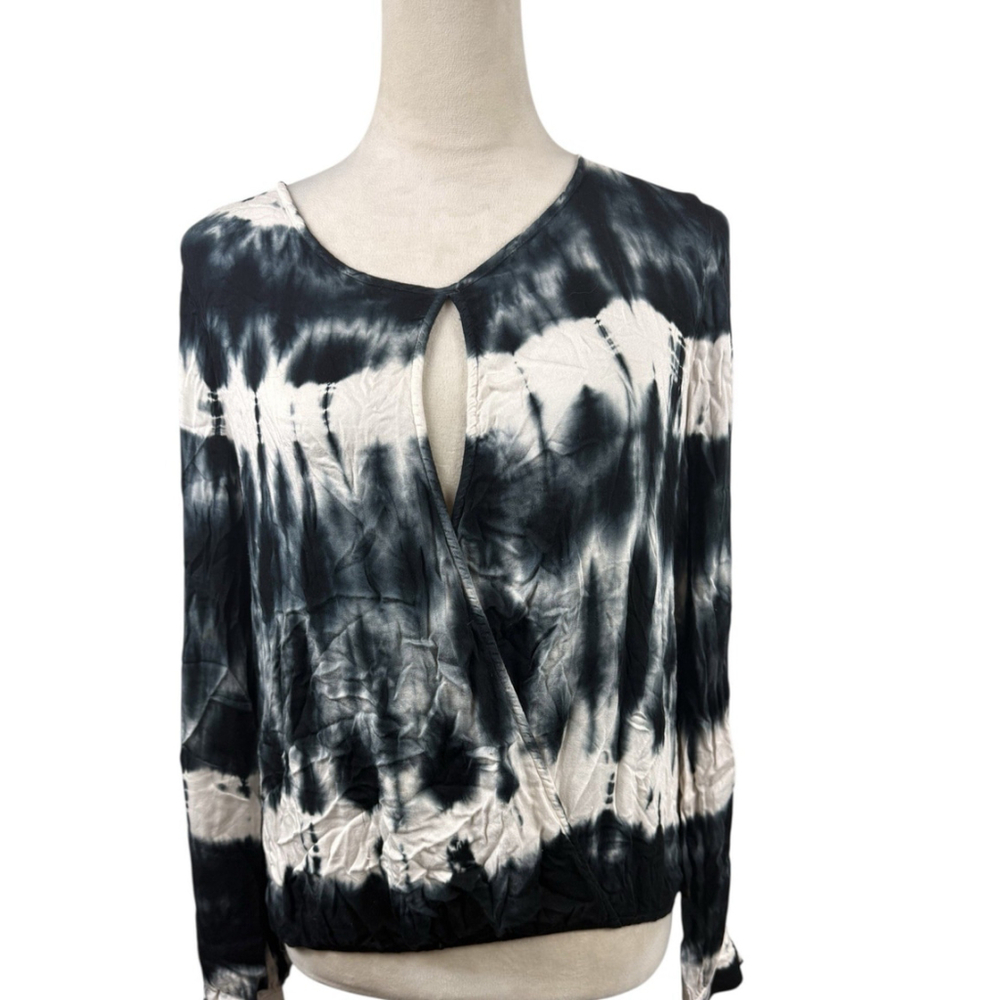 YOUNG FABULOUS & BROKE Tie Dye Jayden Keyhole Top Size Medium